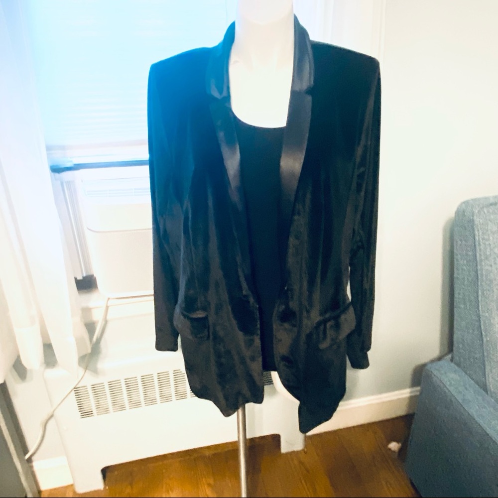Velvet black jacket. Tuxedo Style